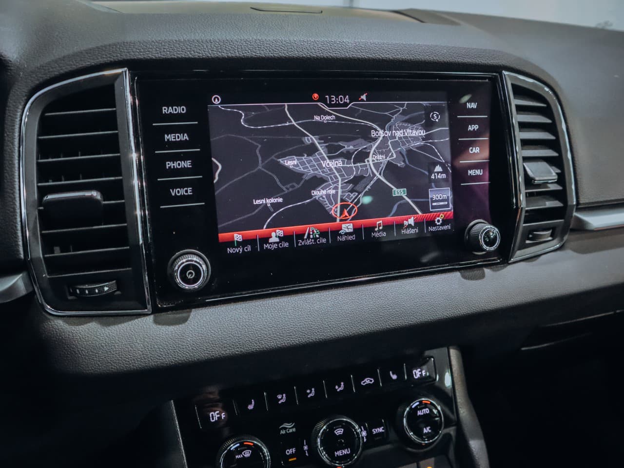 2018 Škoda Karoq - 16