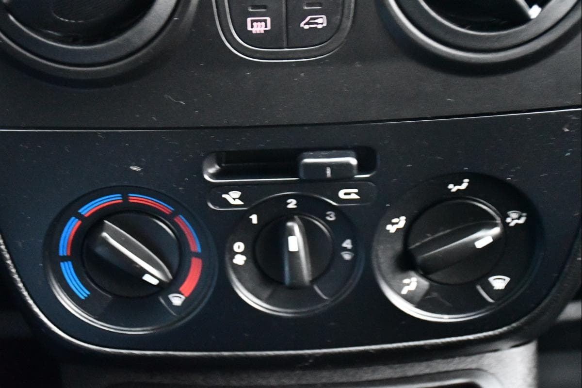 2020 Fiat Fiorino - 18