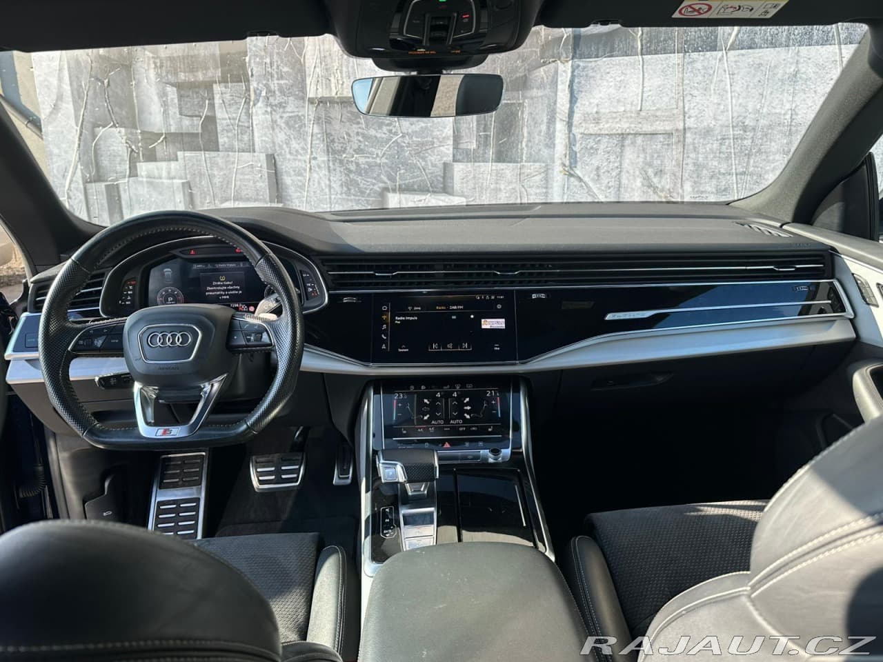 2020 Audi Q8 - 15