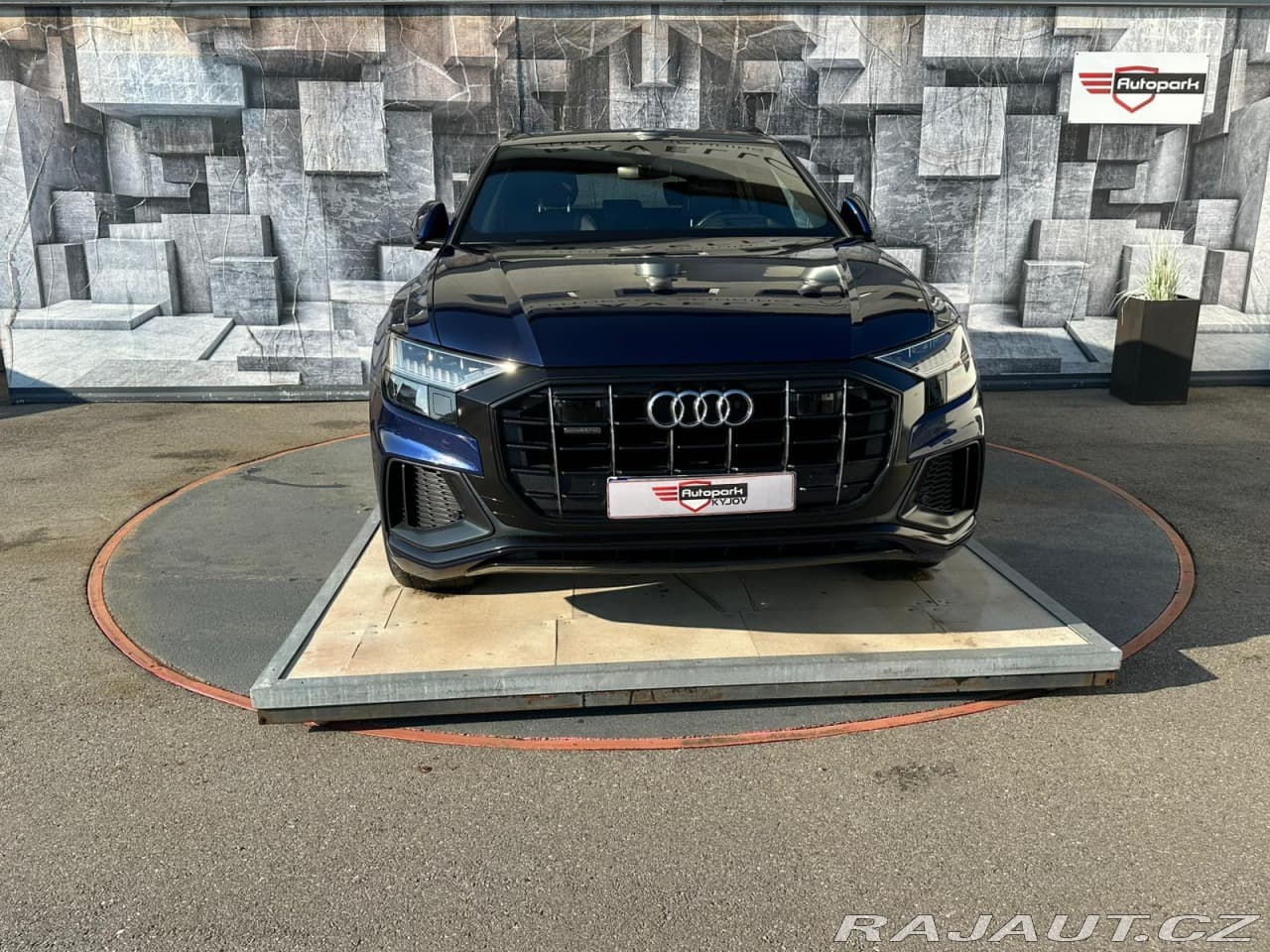 2020 Audi Q8 - 2