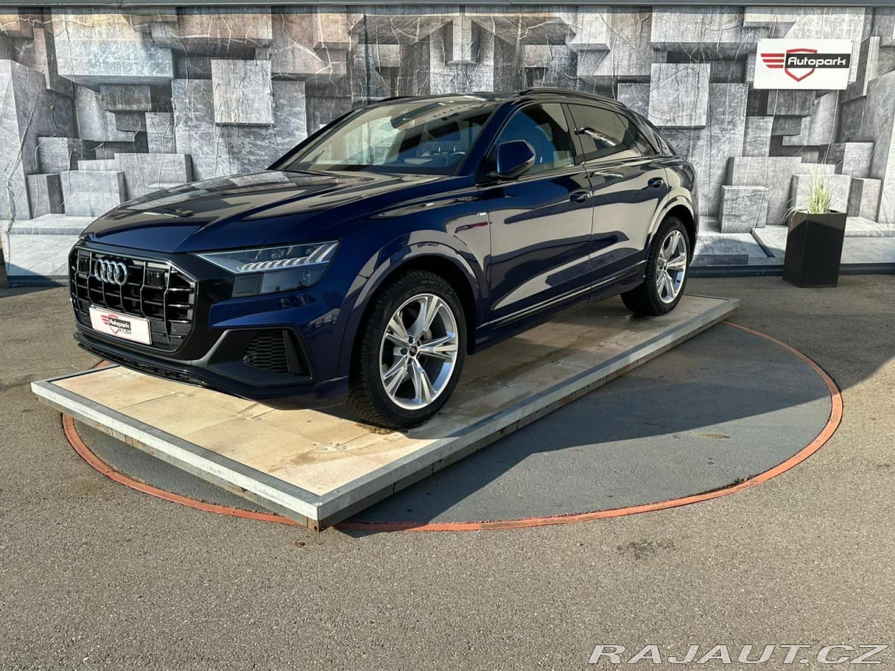 2020 Audi Q8 - 3