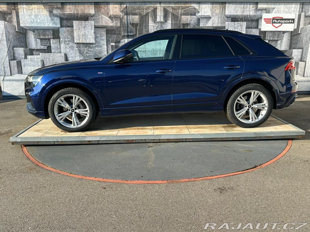 2020 Audi Q8 - 4