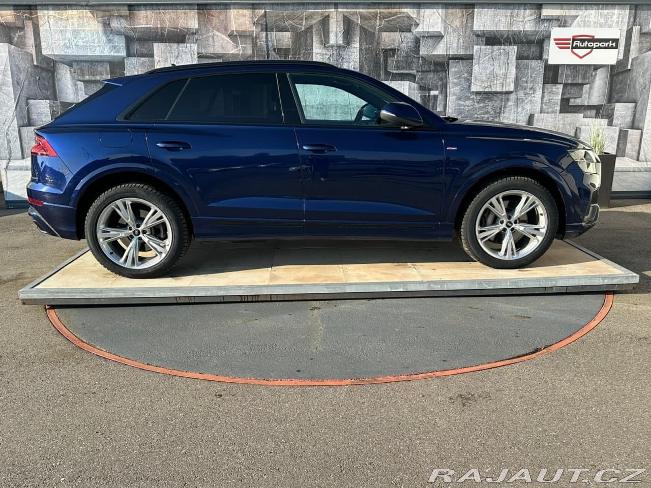 2020 Audi Q8 - 5