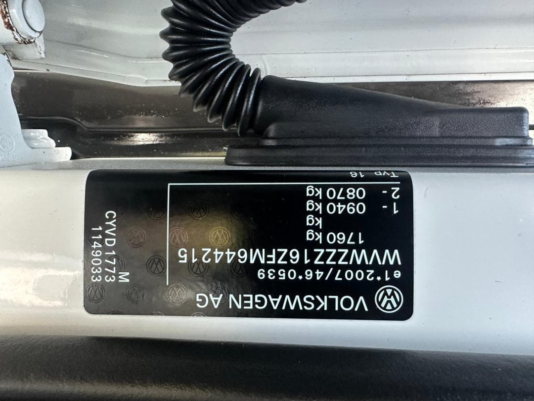 2015 Volkswagen Beetle - 19