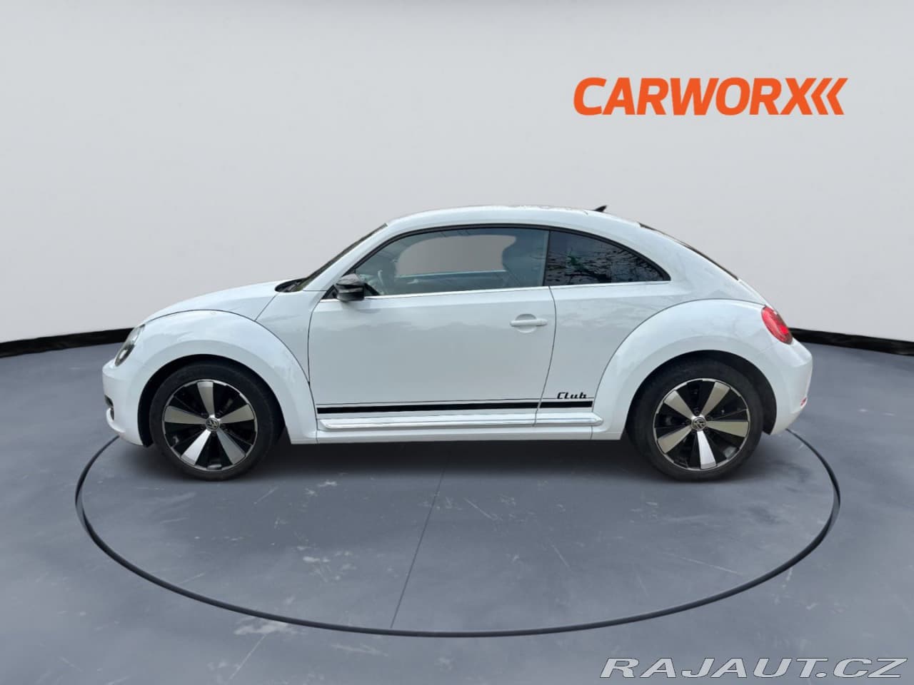 2015 Volkswagen Beetle - 4