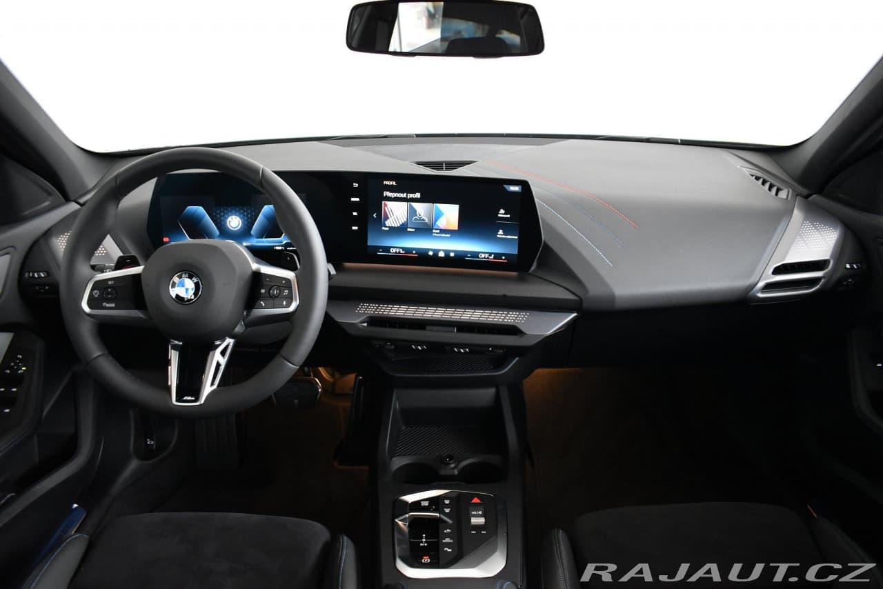 2025 BMW 1-Series - 6