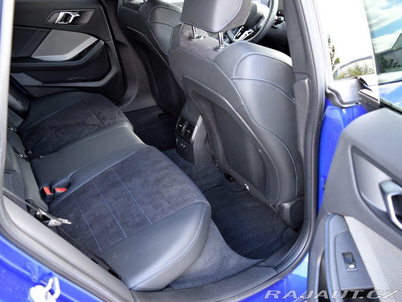 2025 BMW 2-Series - 15