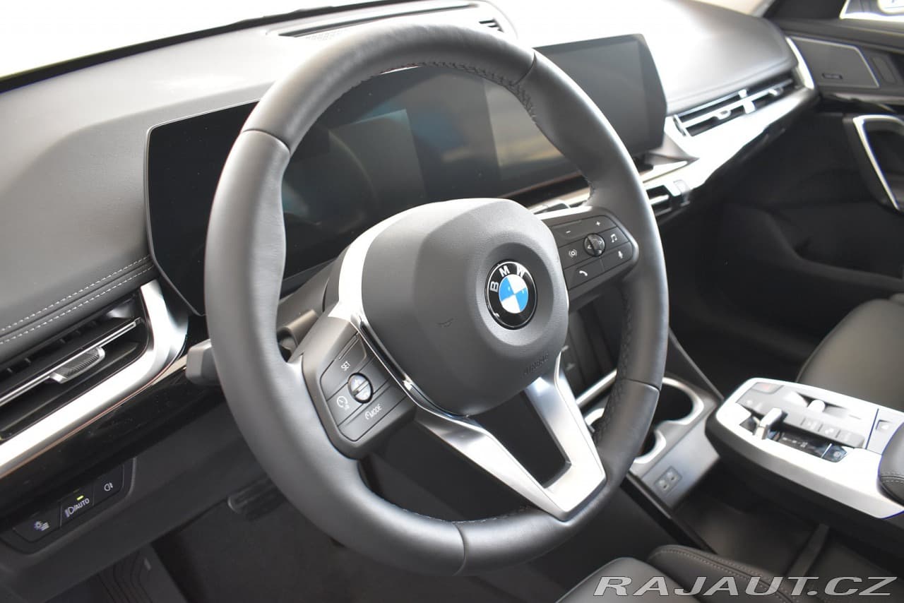 2025 BMW X1 - 10