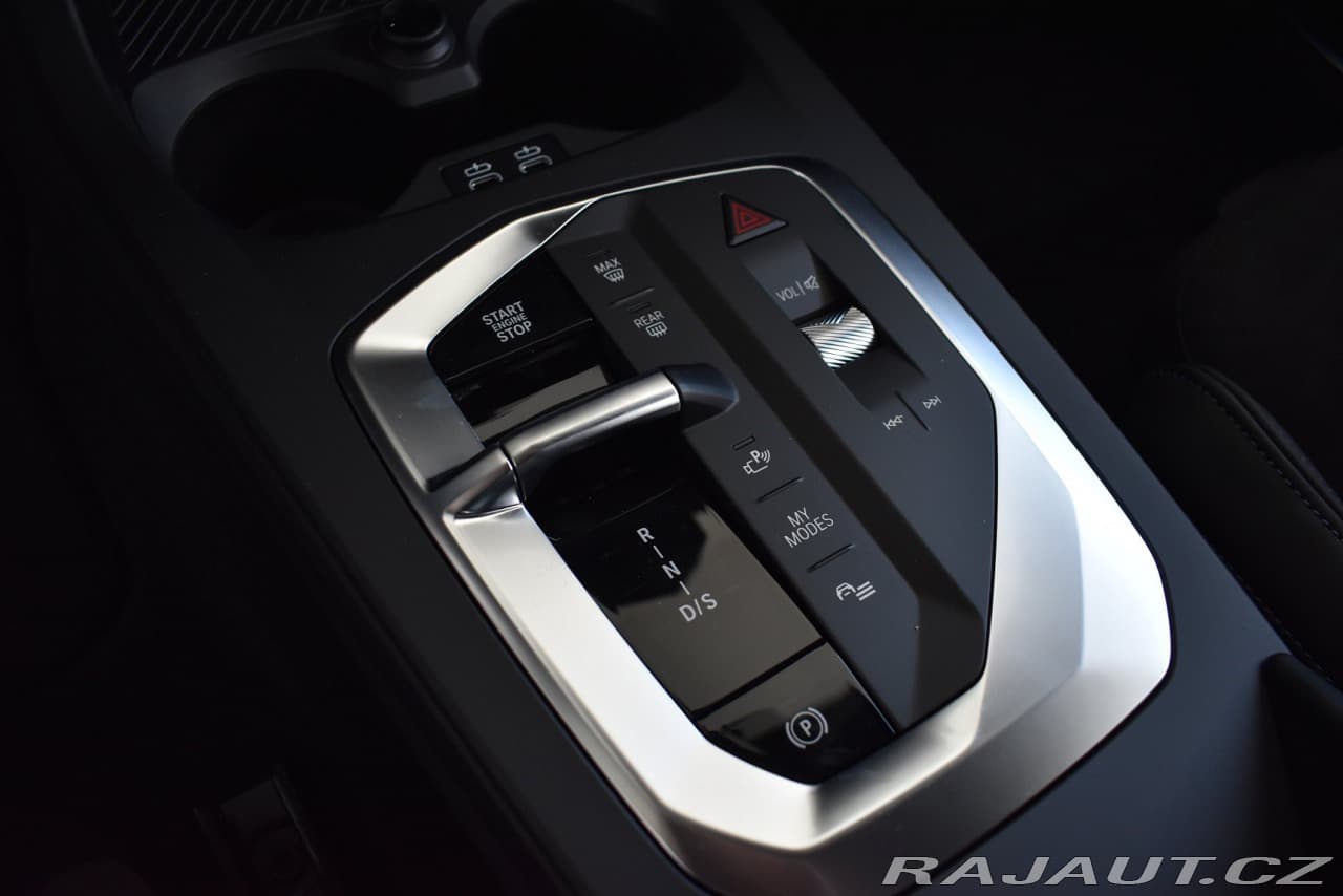 2025 BMW 1-Series - 11