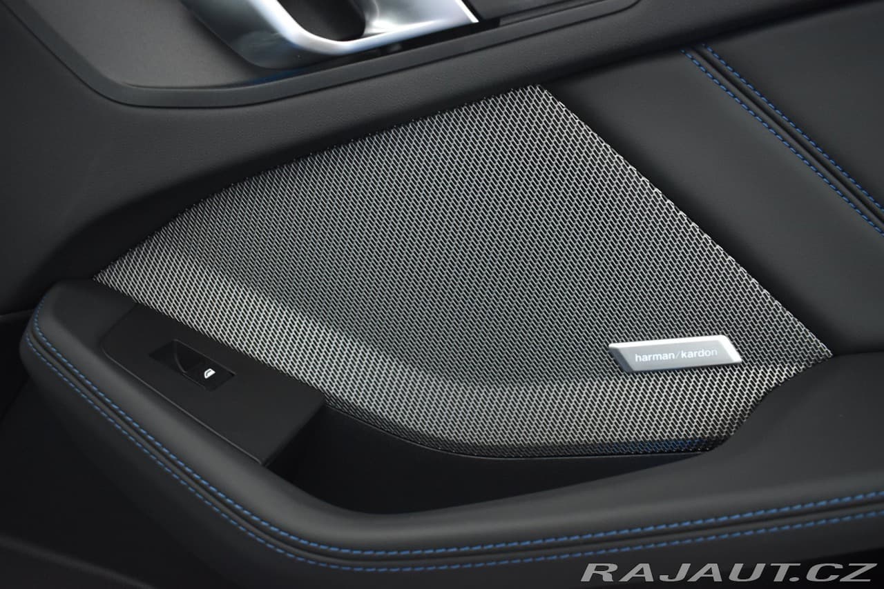 2024 BMW 1-Series - 12