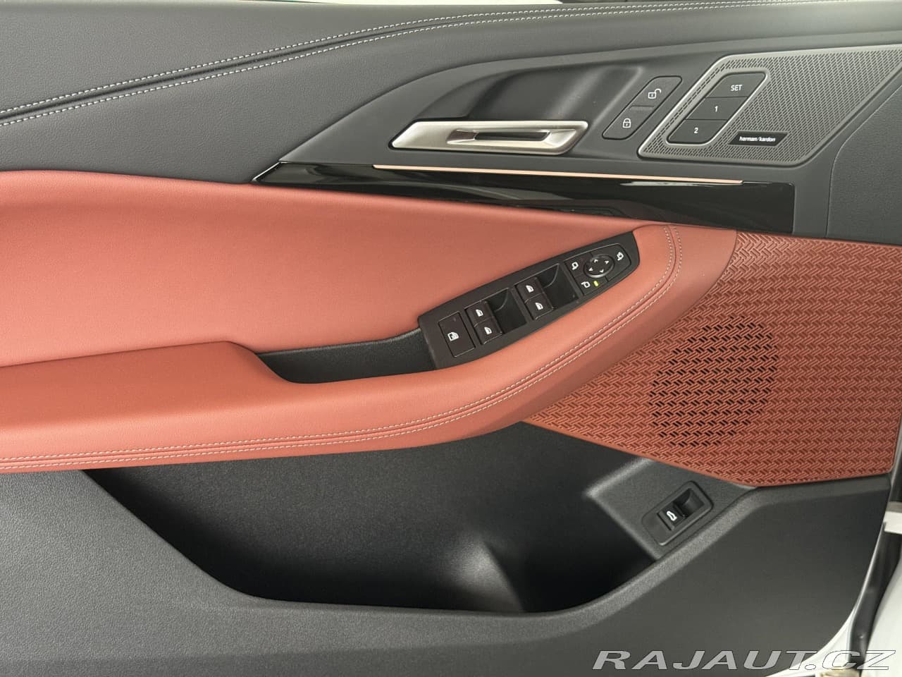 2025 BMW 2-Series - 11