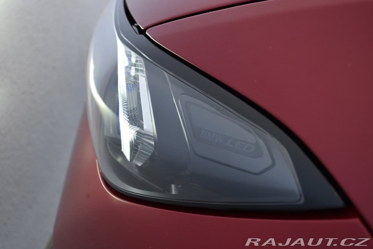 2025 BMW 3-Series - 18