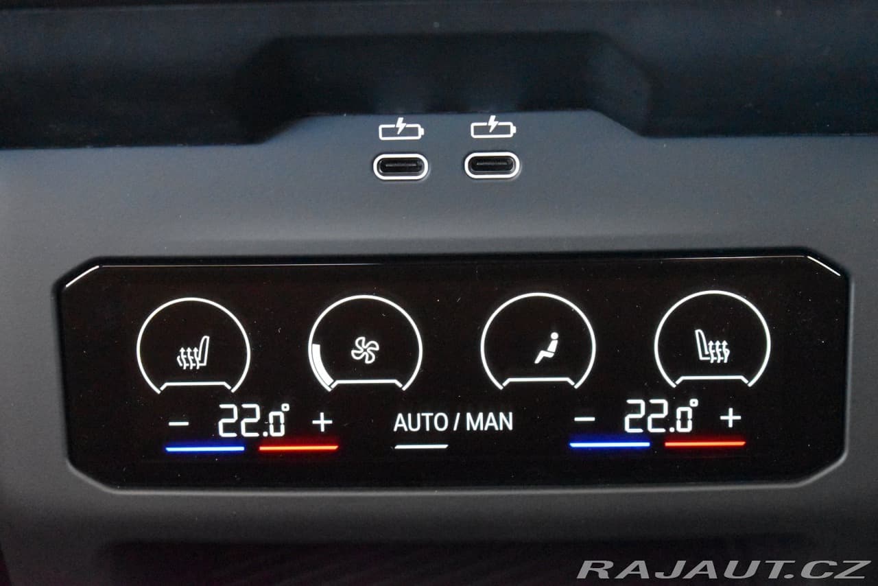 2025 BMW 5-Series - 12