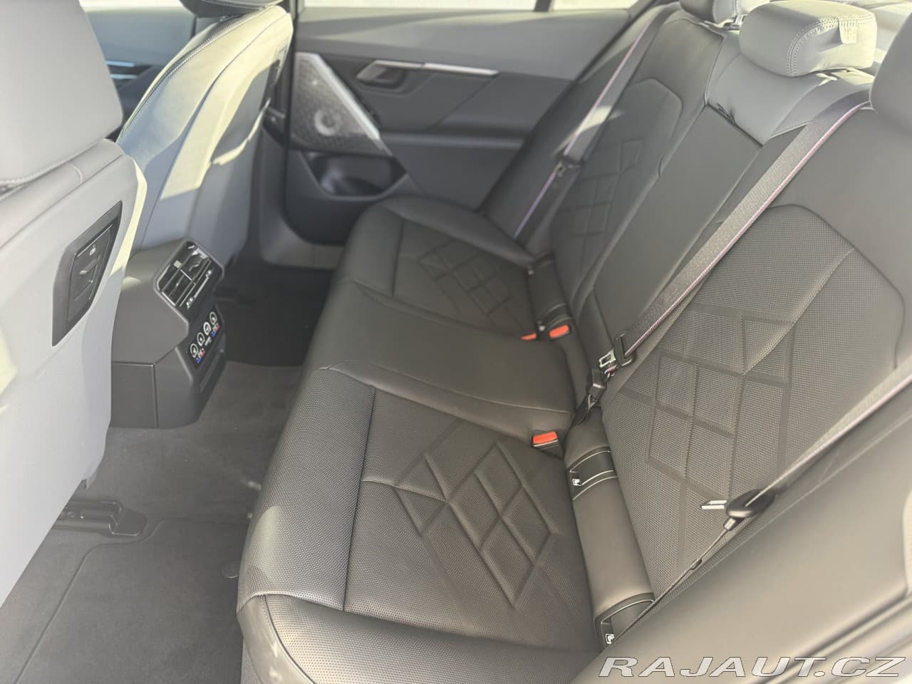 2025 BMW 5-Series - 17