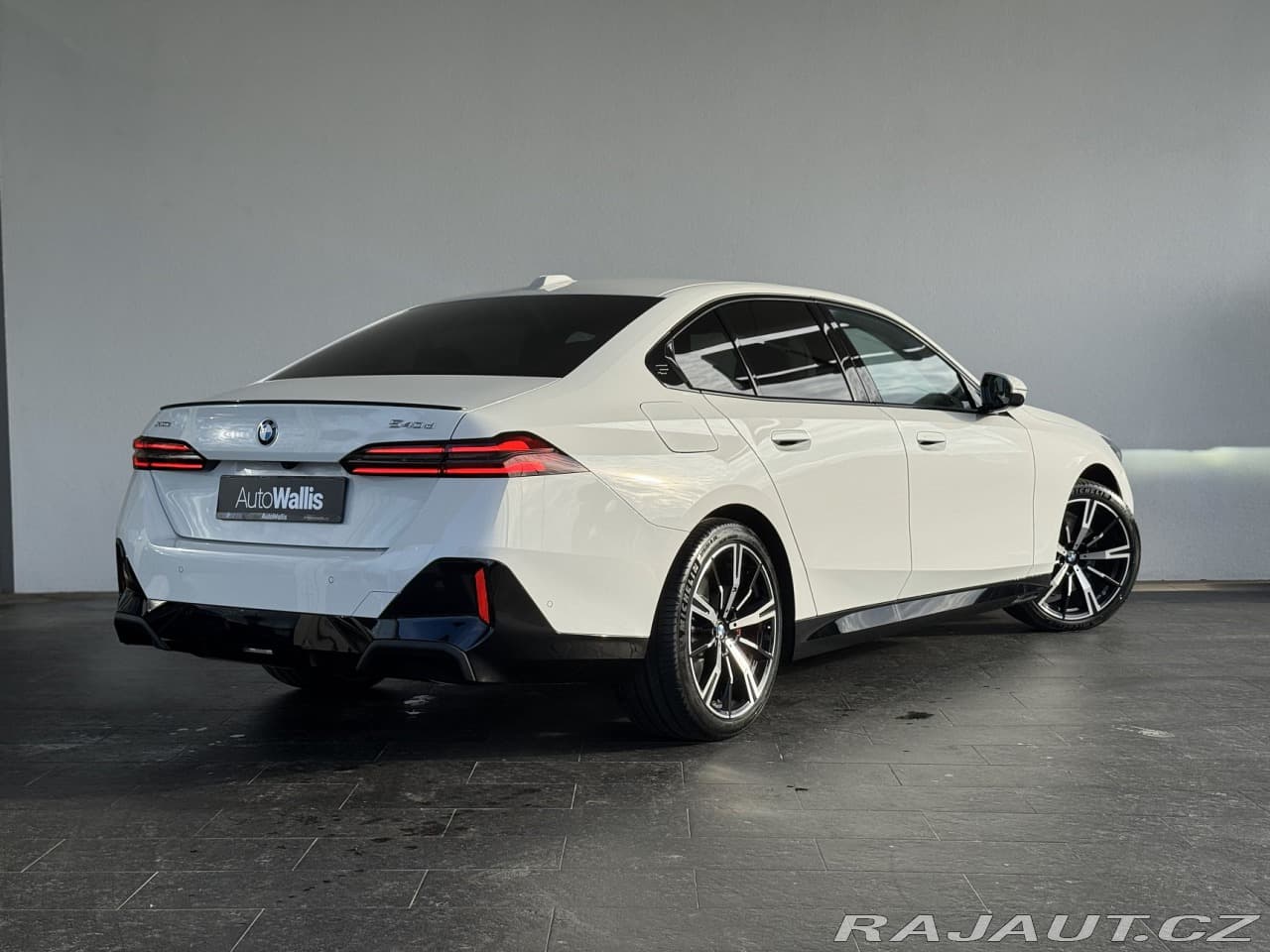 2025 BMW 5-Series - 2