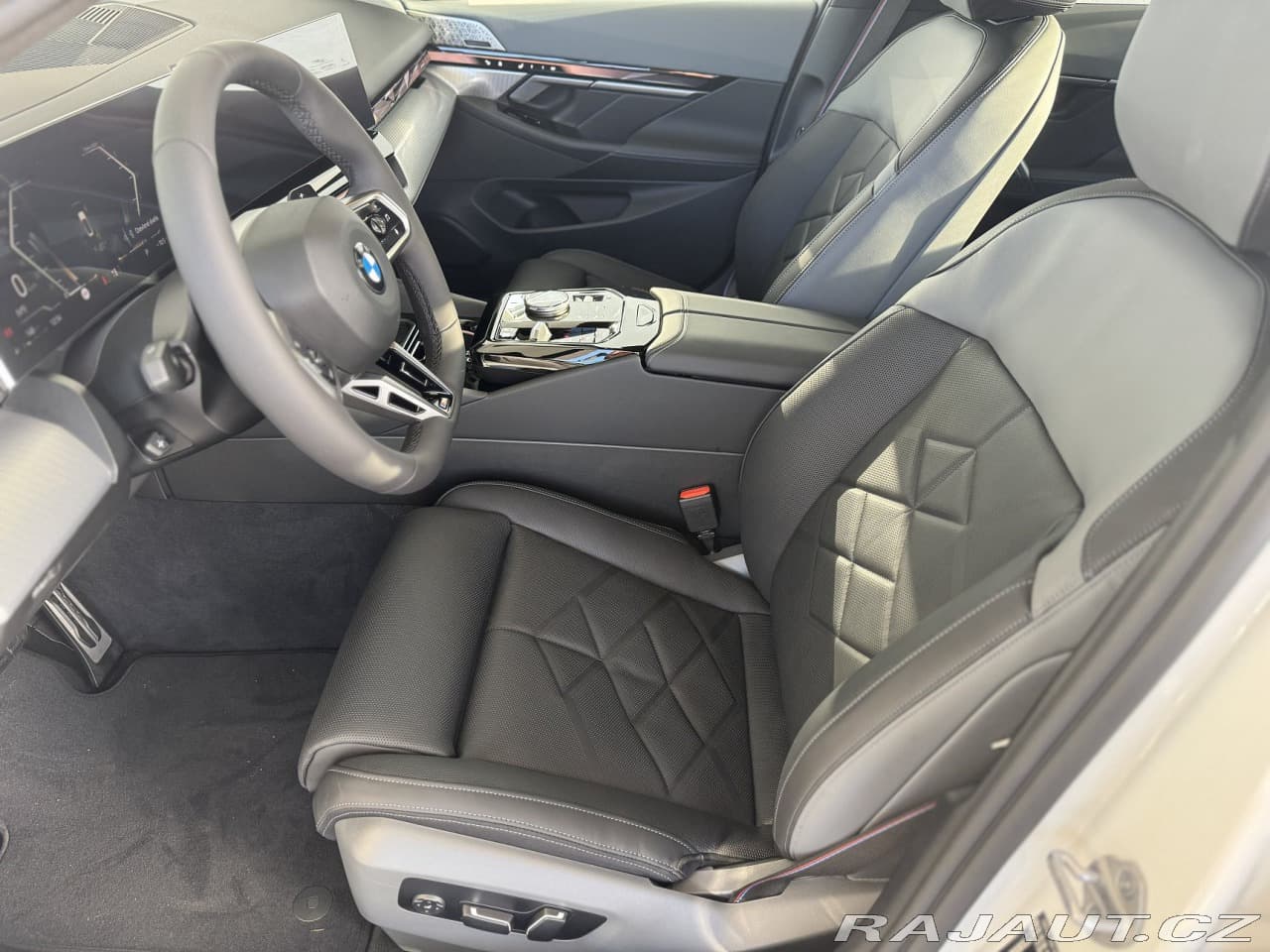 2025 BMW 5-Series - 9