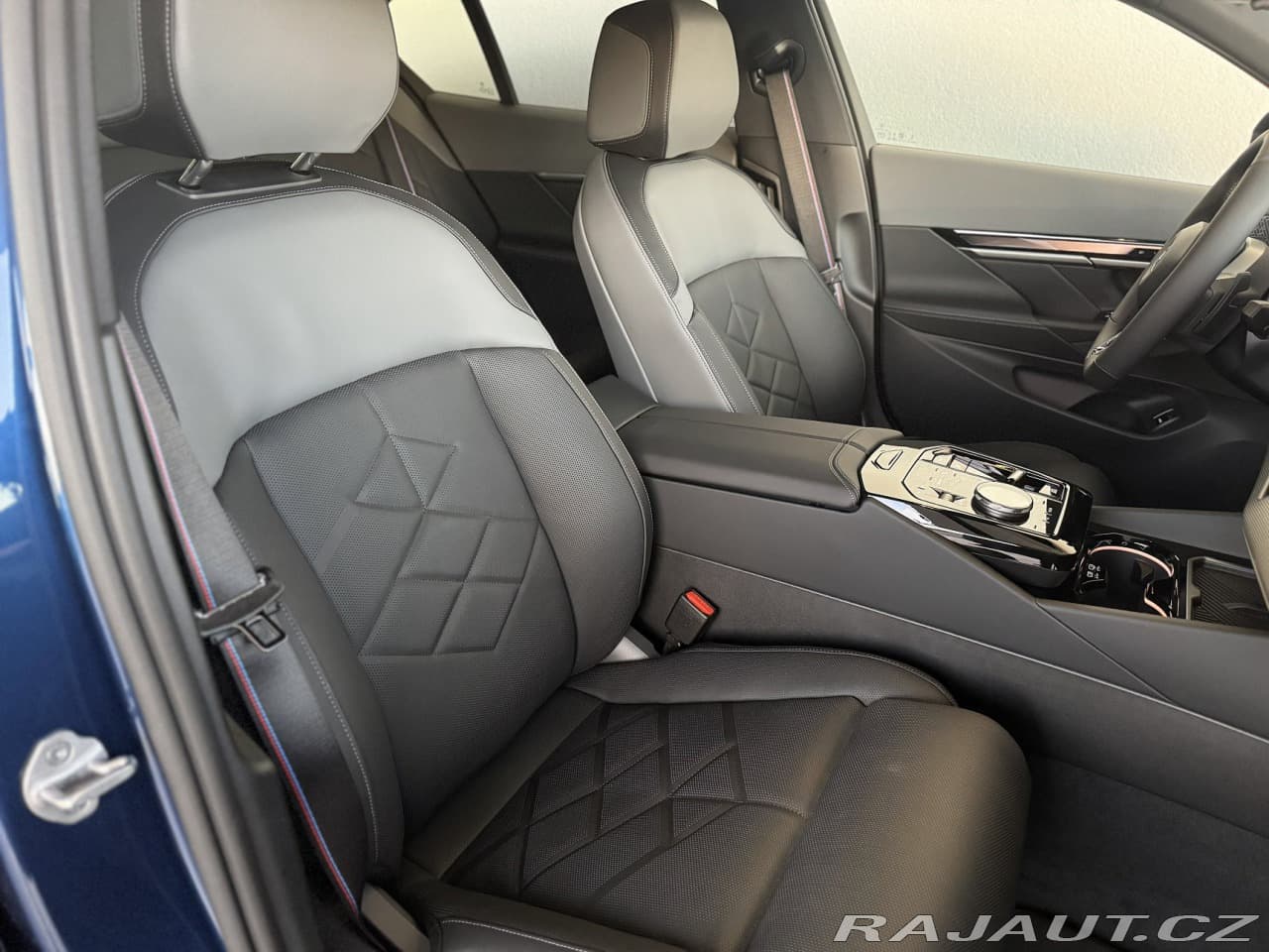 2025 BMW 5-Series - 12