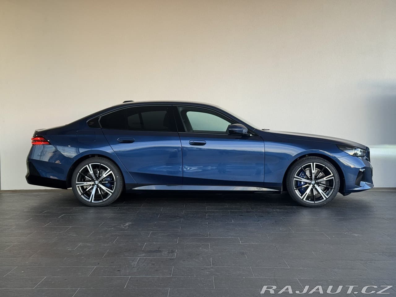 2025 BMW 5-Series - 3