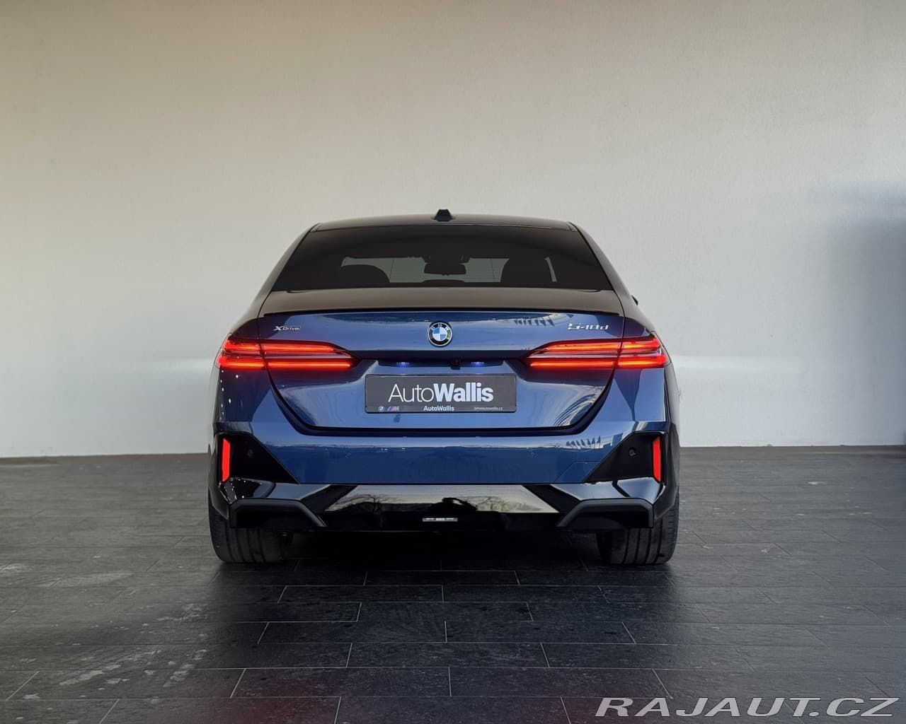 2025 BMW 5-Series - 5