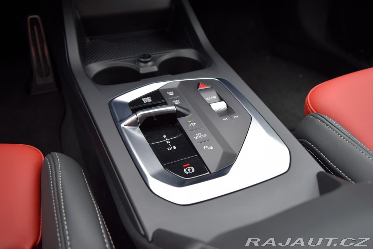 2025 BMW 2-Series - 11