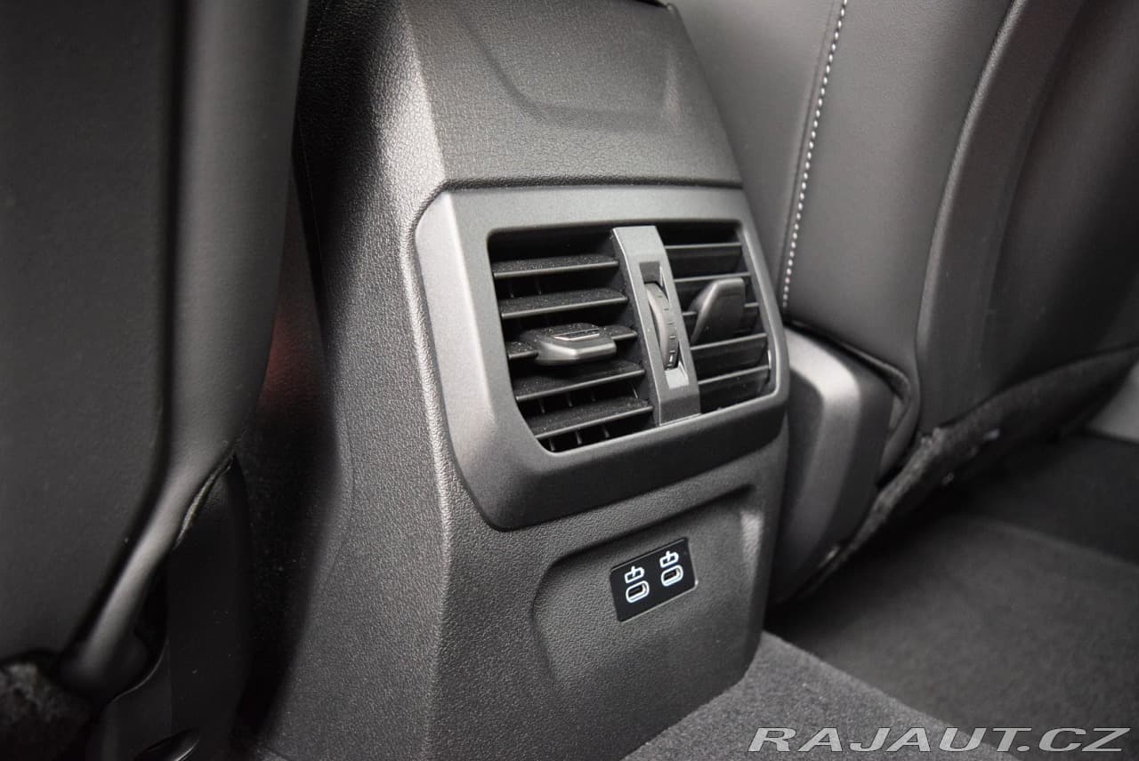 2025 BMW 2-Series - 12