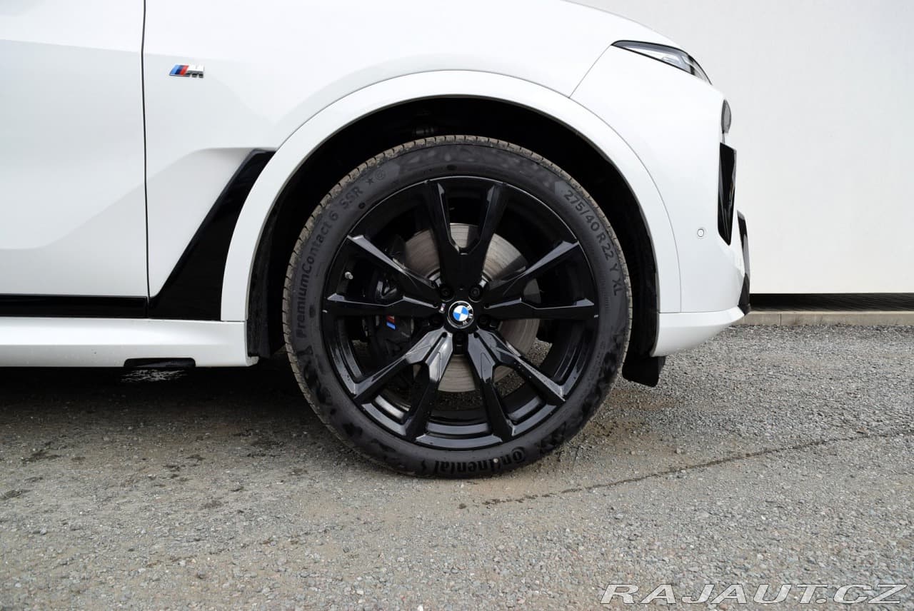 2025 BMW X7 - 4