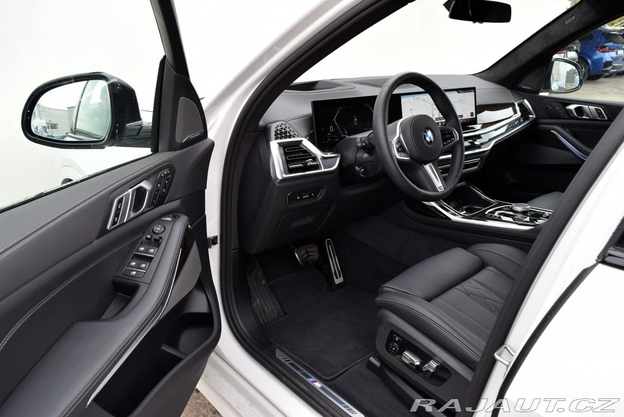2025 BMW X7 - 5
