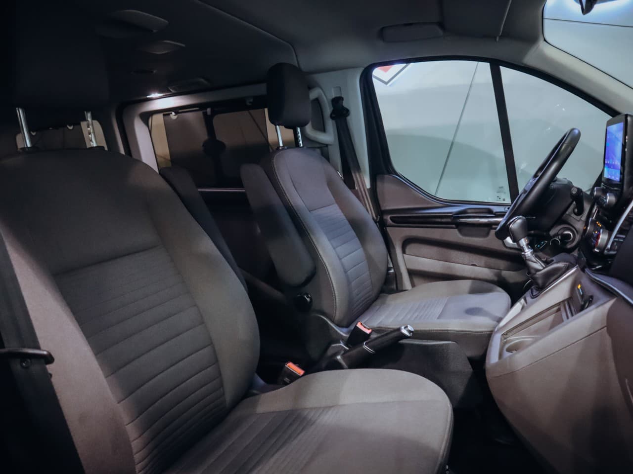 2022 Ford Tourneo - 14