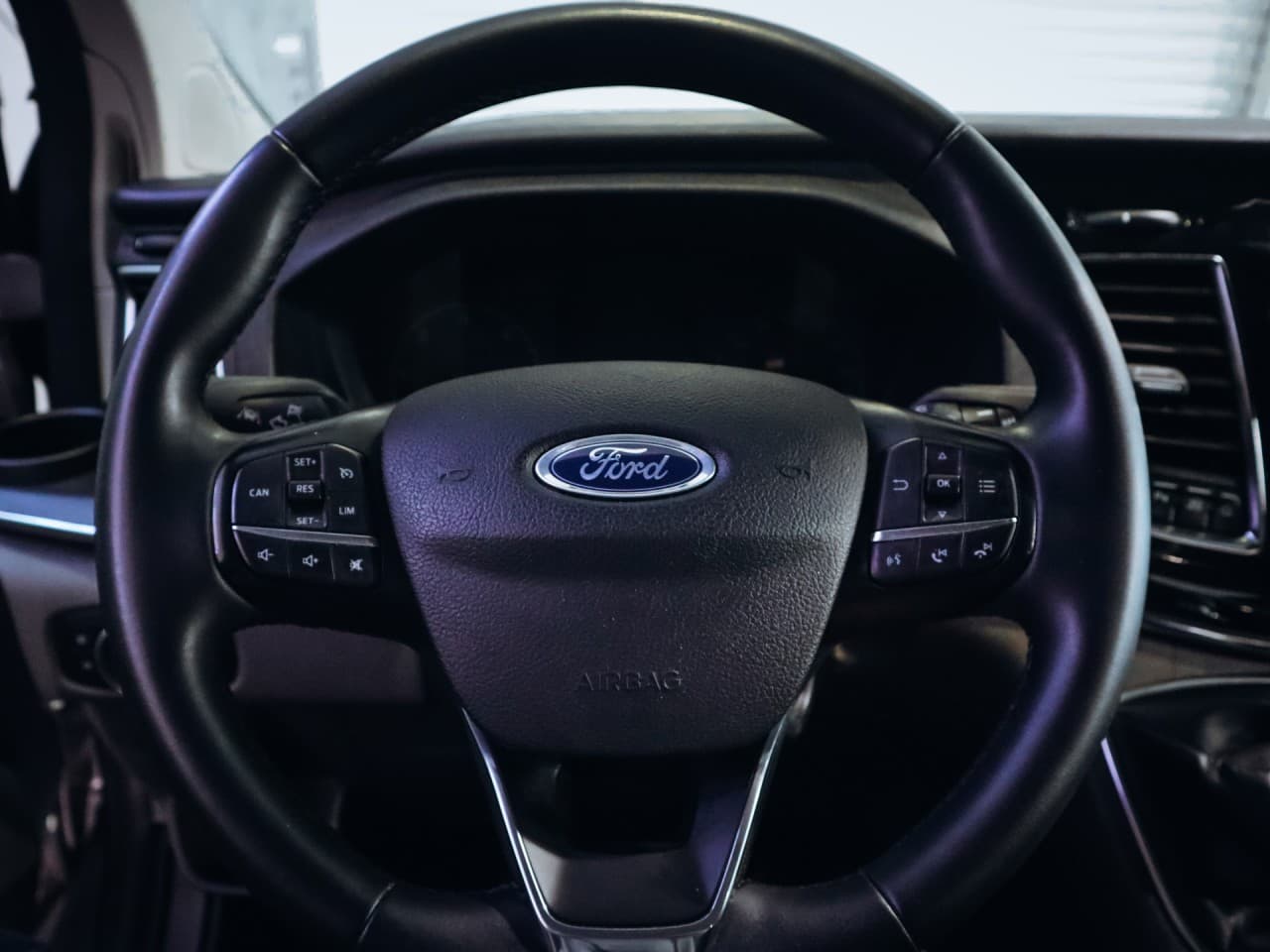 2022 Ford Tourneo - 19