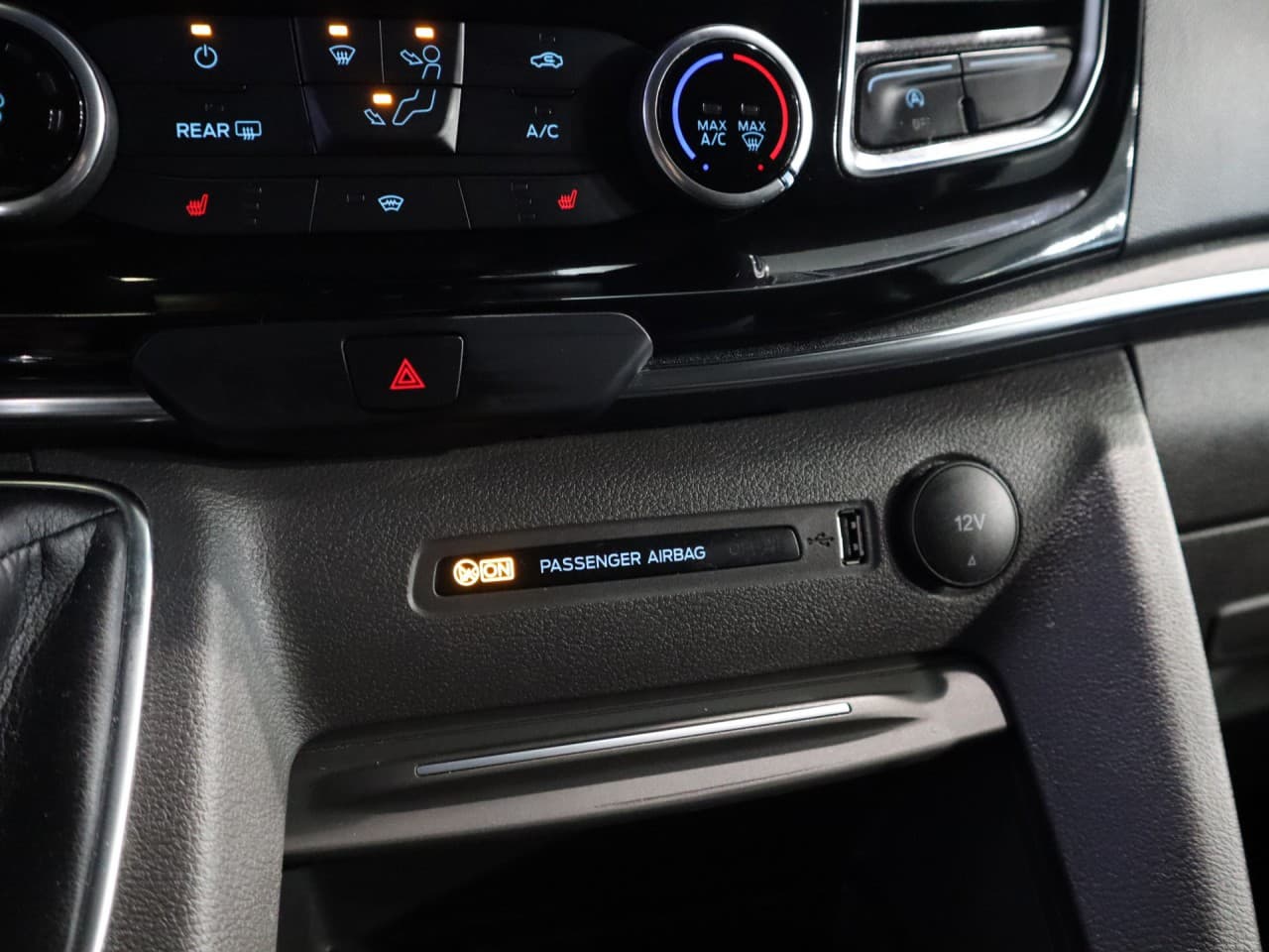 2022 Ford Tourneo - 20