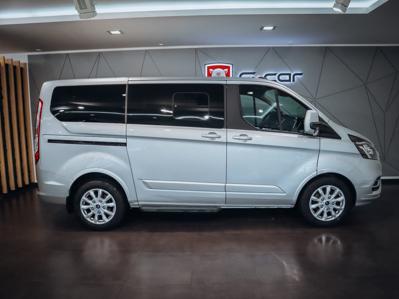 2022 Ford Tourneo - 3