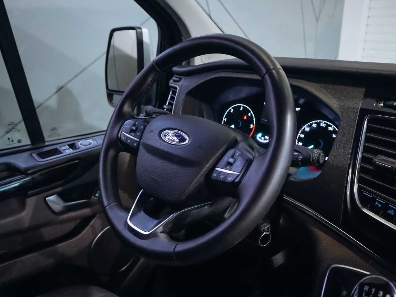 2022 Ford Tourneo - 9
