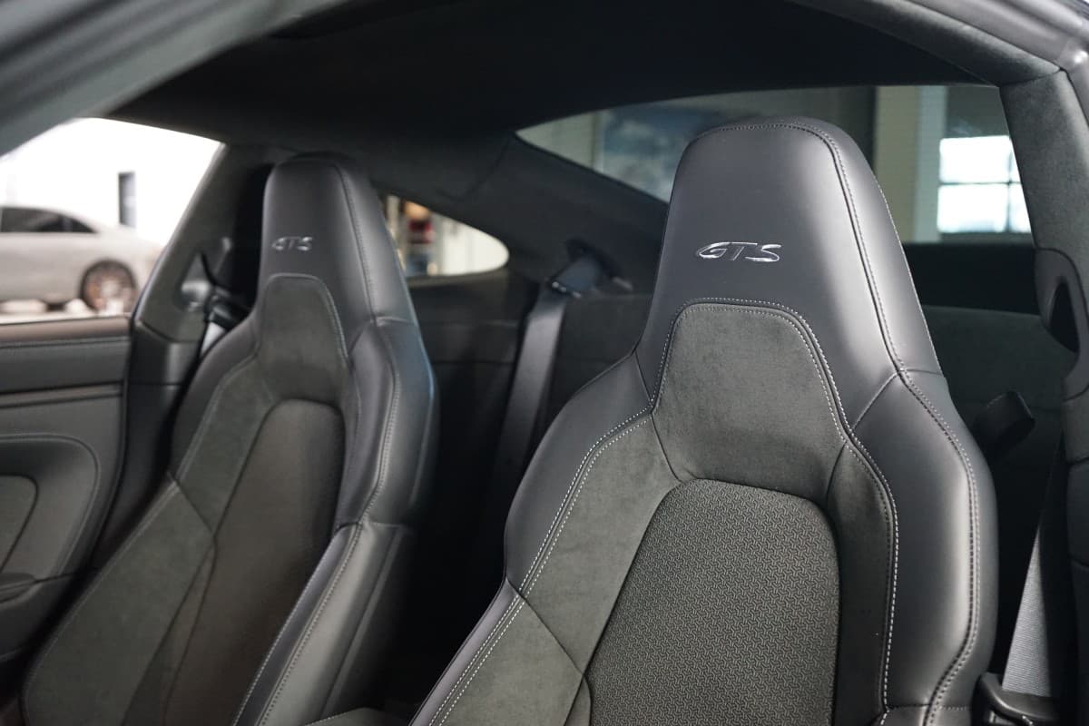 2025 Porsche 911 - 19