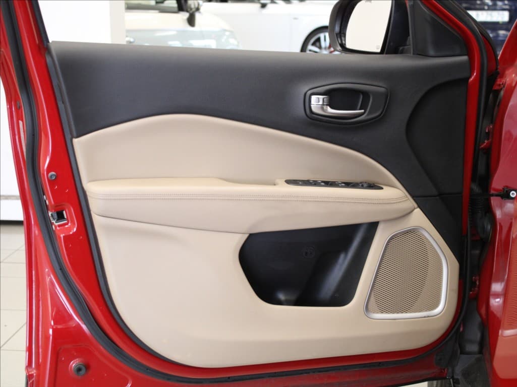 2020 Jeep Compass - 15