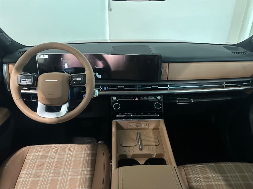 2025 Hyundai Santa Fe - 7