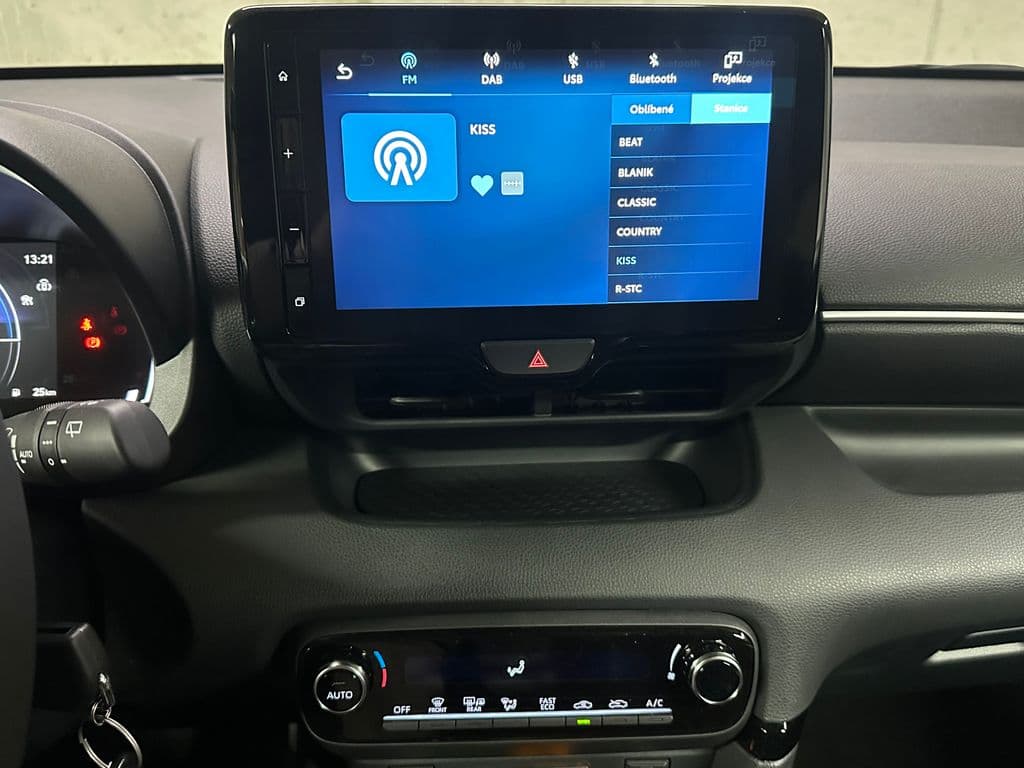 2026 Toyota Yaris - 15