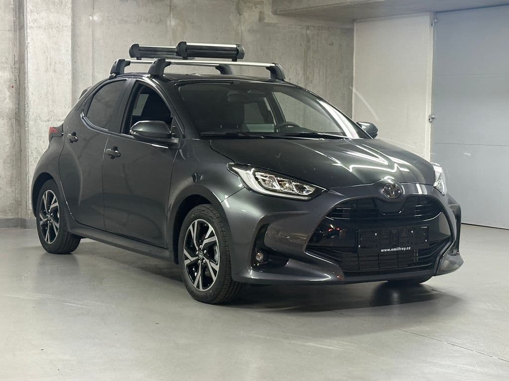 2026 Toyota Yaris - 3