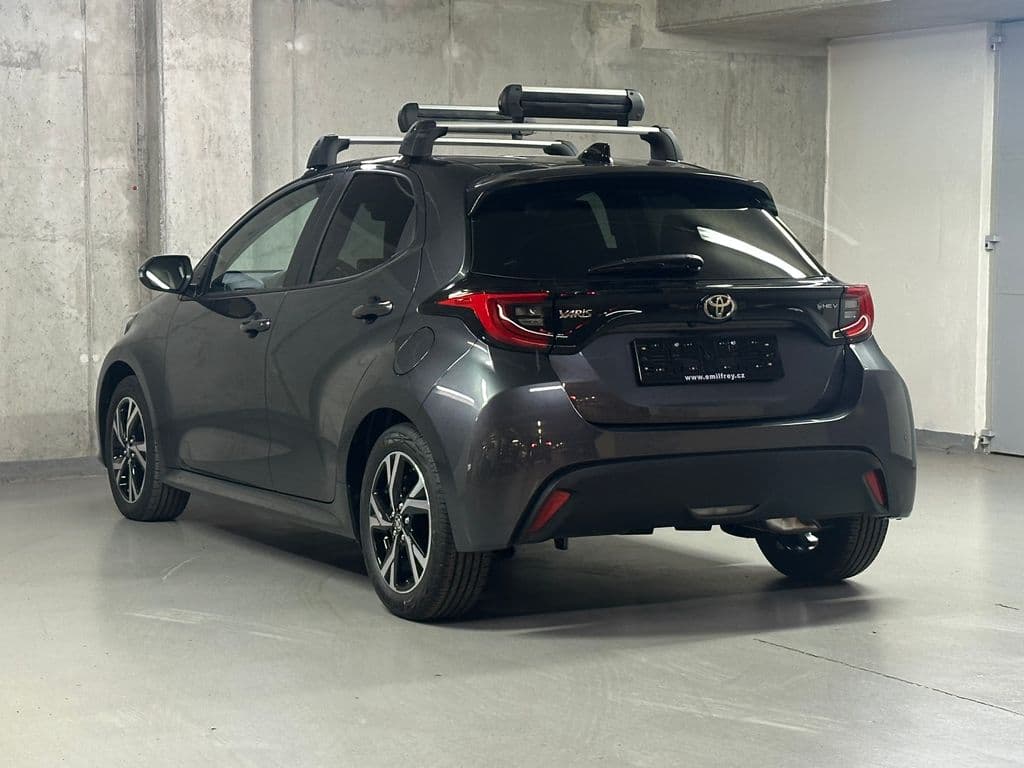 2026 Toyota Yaris - 7
