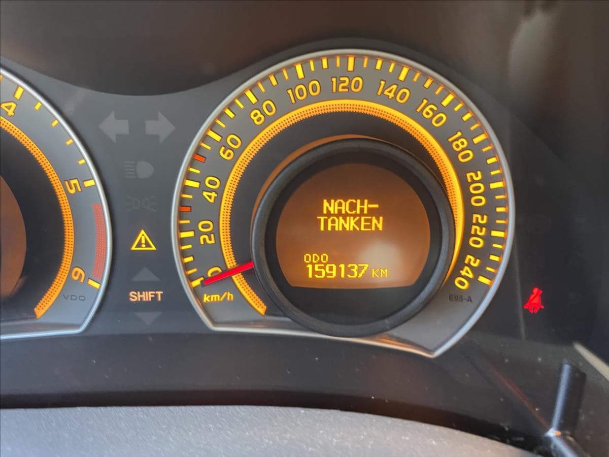 2008 Toyota Auris - 15