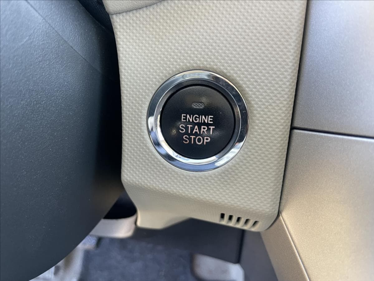 2008 Toyota Auris - 18