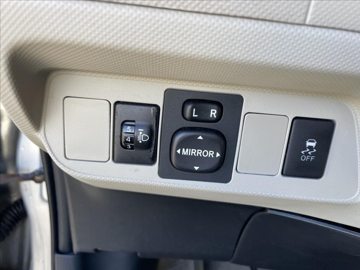 2008 Toyota Auris - 20