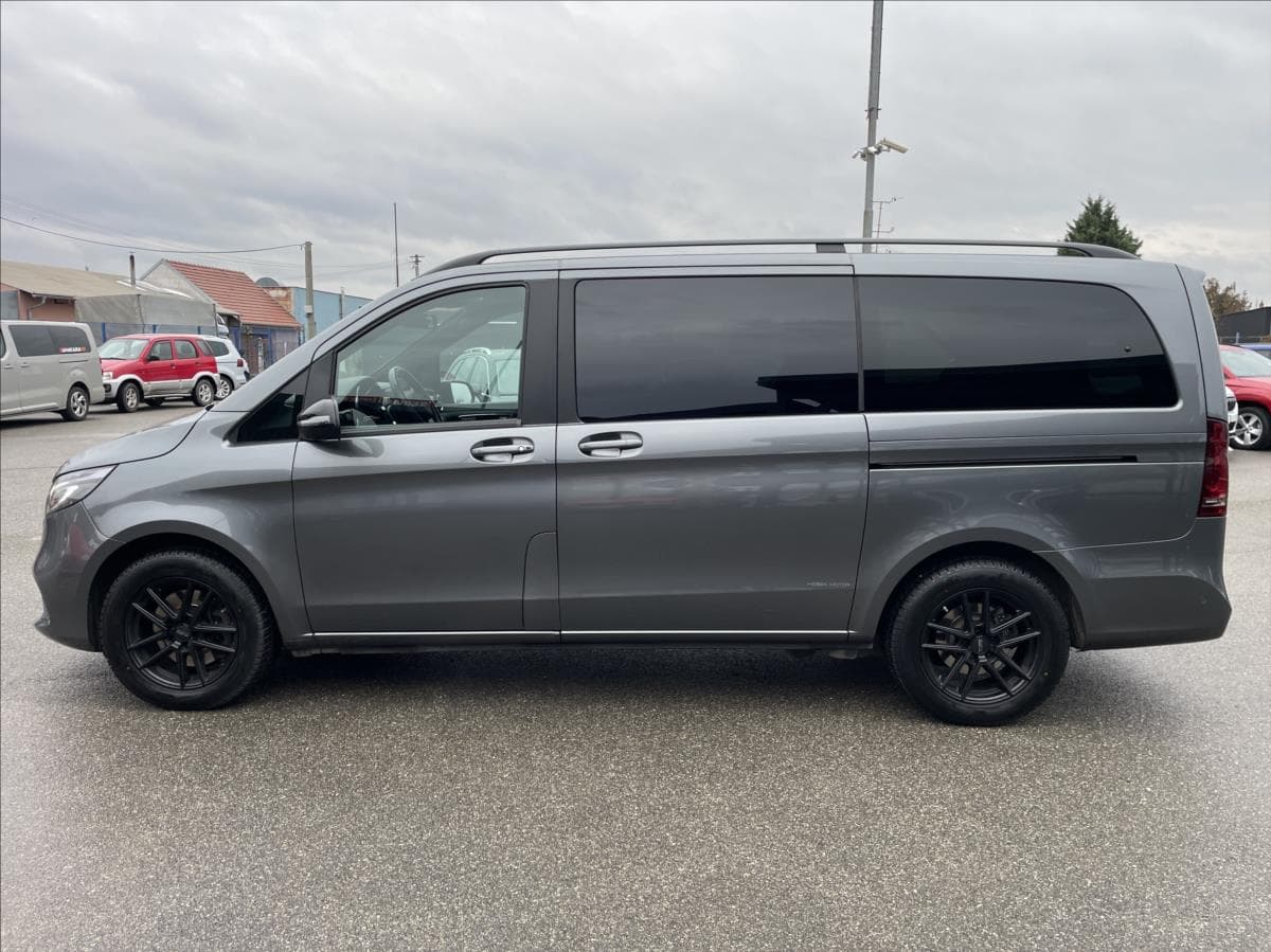 2022 Mercedes-Benz V-Class - 8