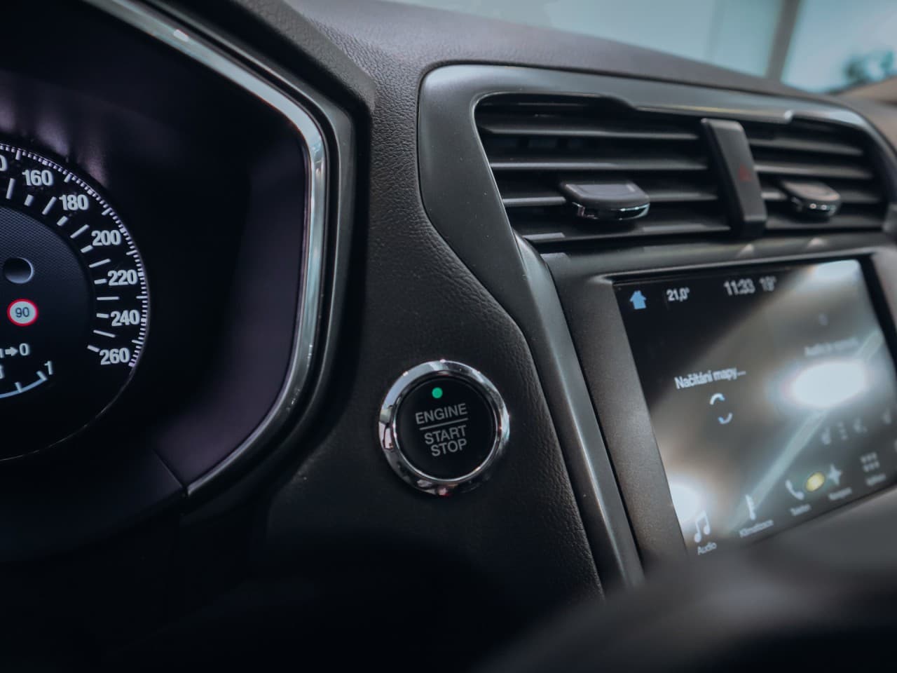 2017 Ford Mondeo - 15