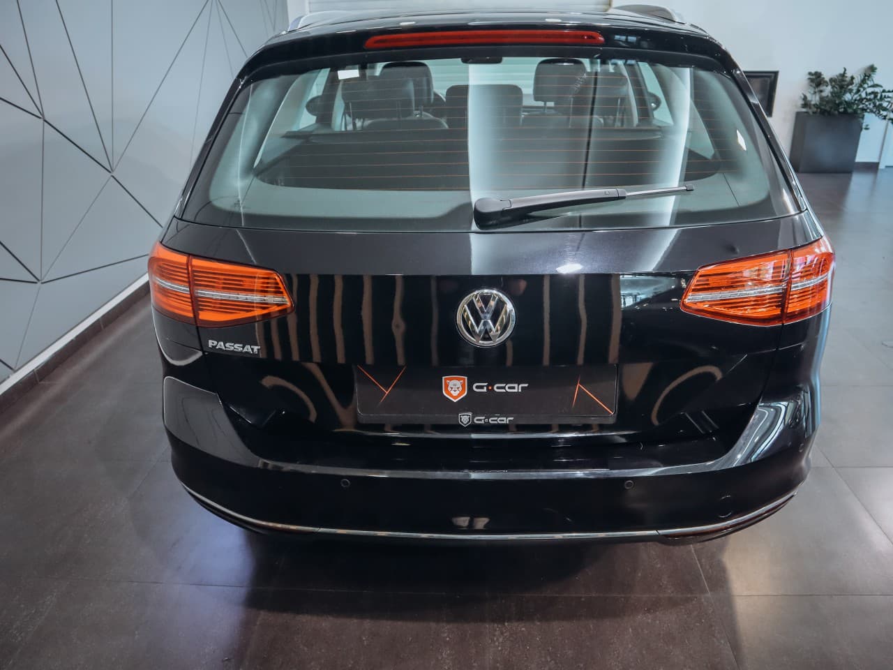 2018 Volkswagen Passat - 6