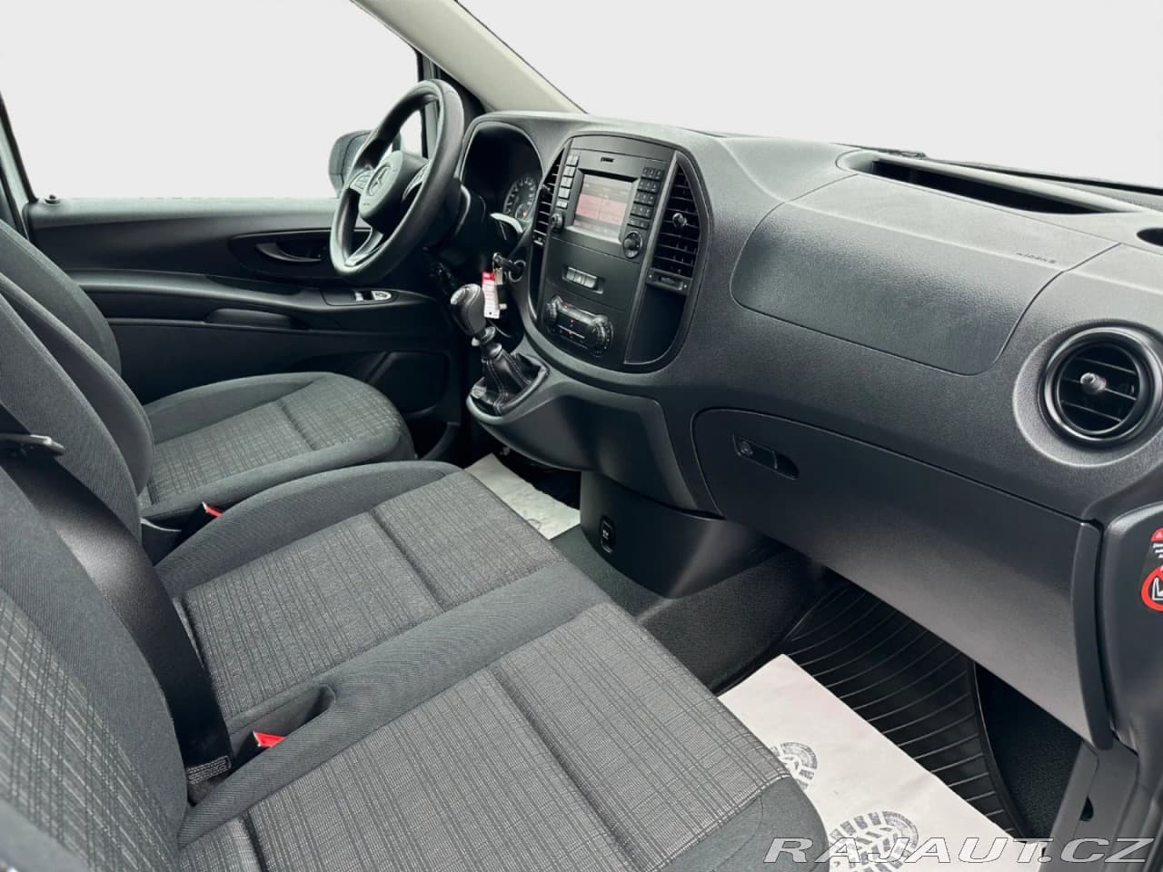 2019 Mercedes-Benz VITO - 12