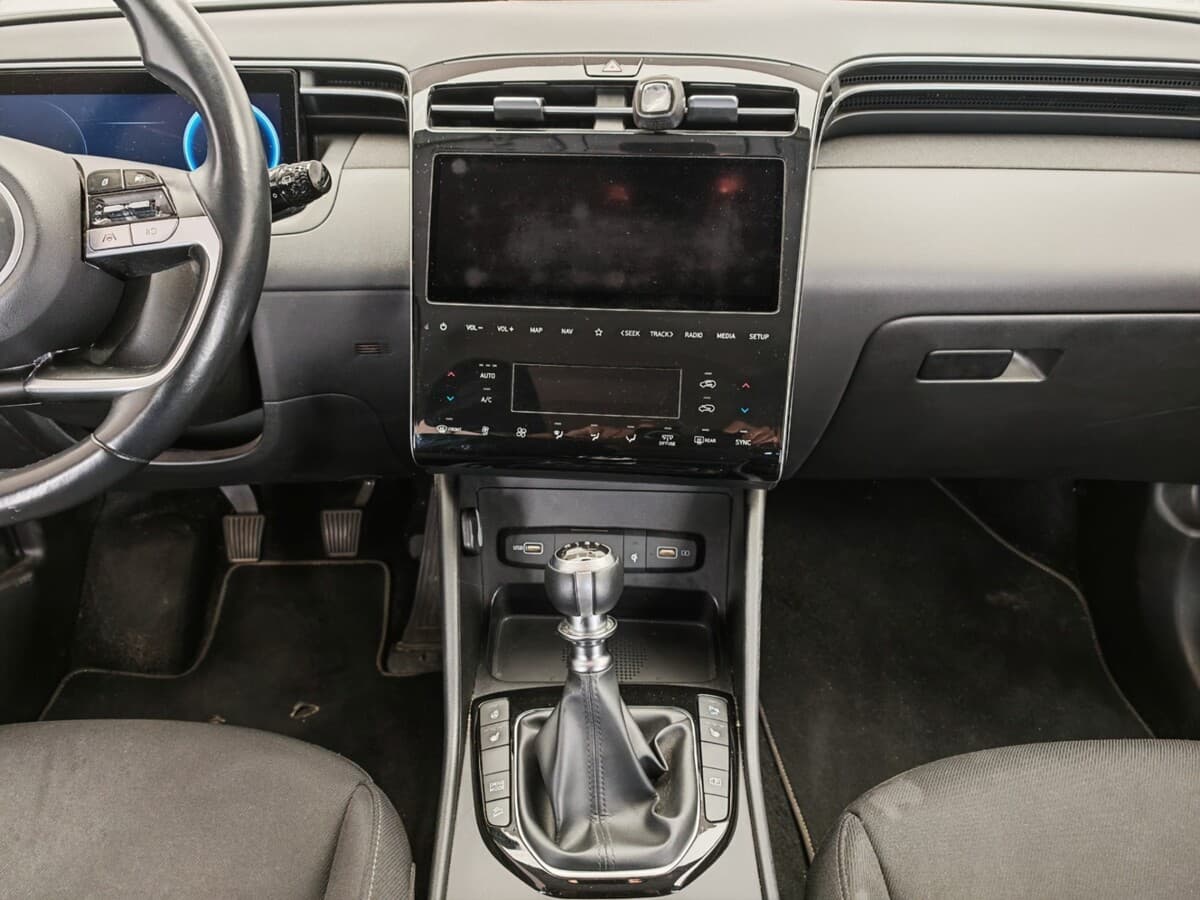 2021 Hyundai Tucson - 14