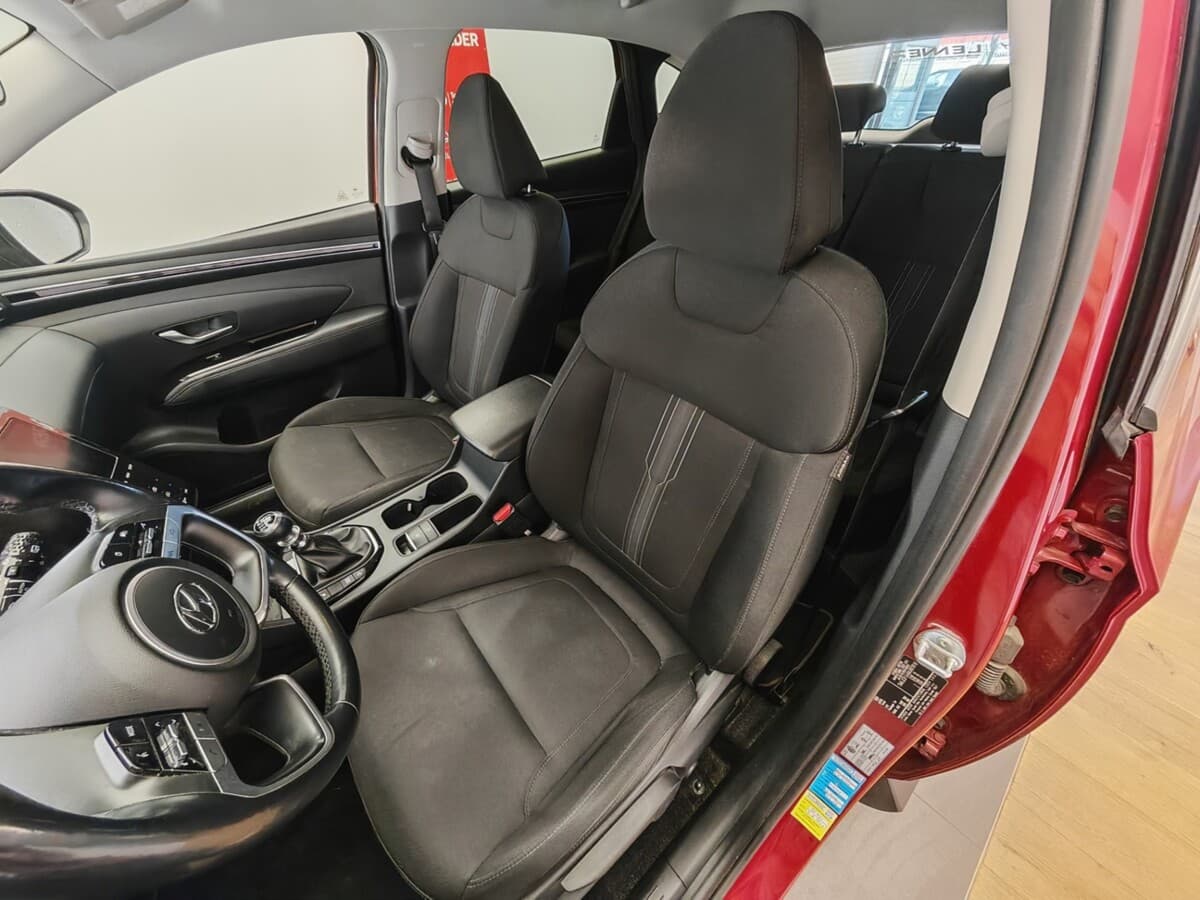 2021 Hyundai Tucson - 16