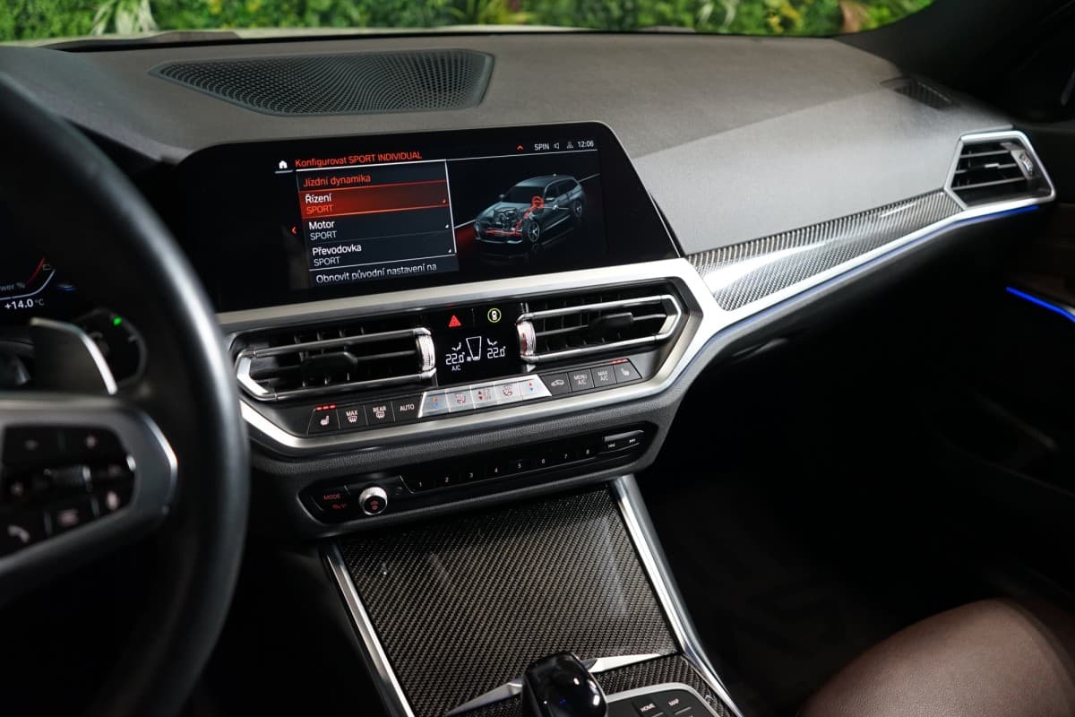 2021 BMW 3-Series - 16