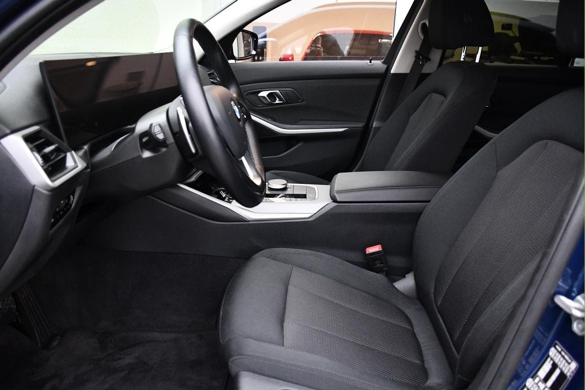 2023 BMW 3-Series - 13