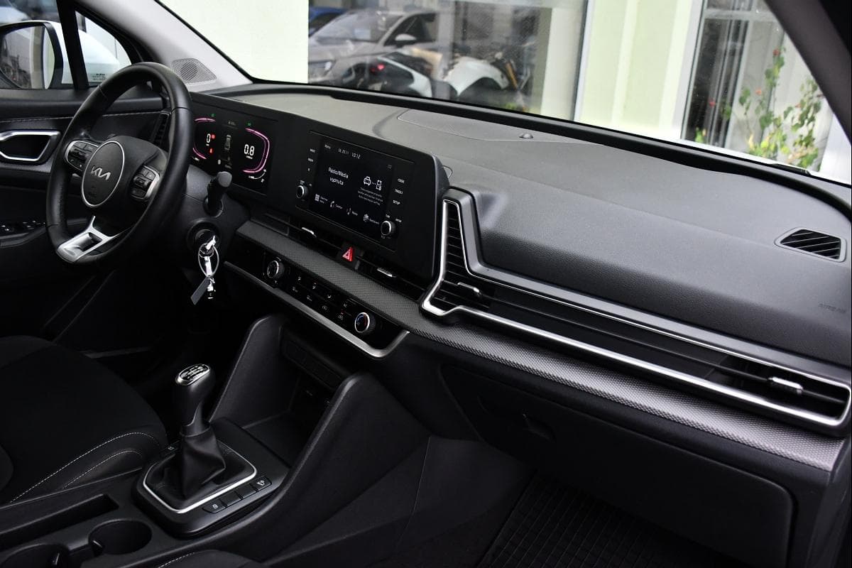 2022 Kia Sportage - 18